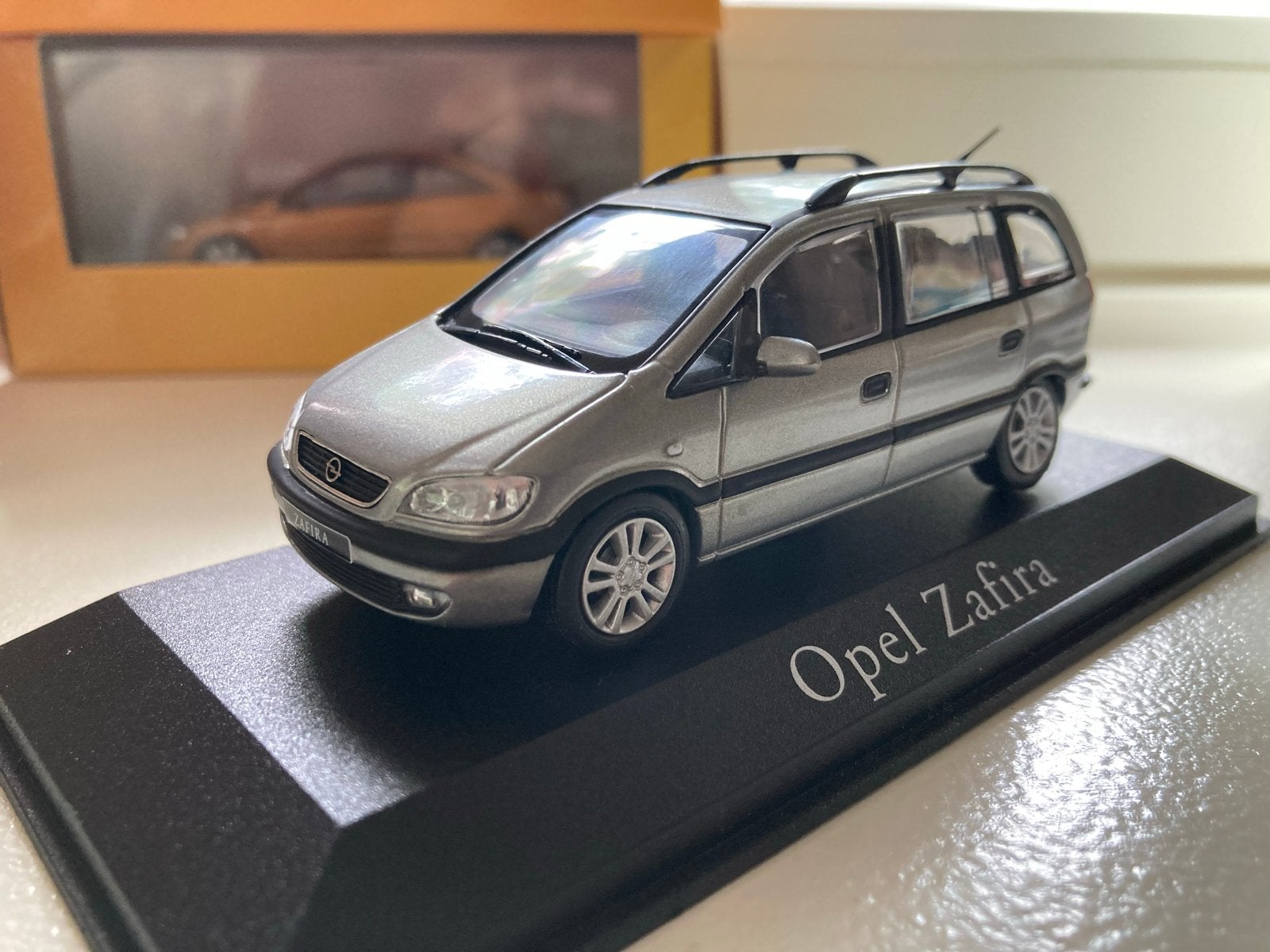 Opel Zafira Minichamps 1/43 - Uniek voor jouw verzameling!, Ophalen of Verzenden, Nieuw, Auto, MiniChamps