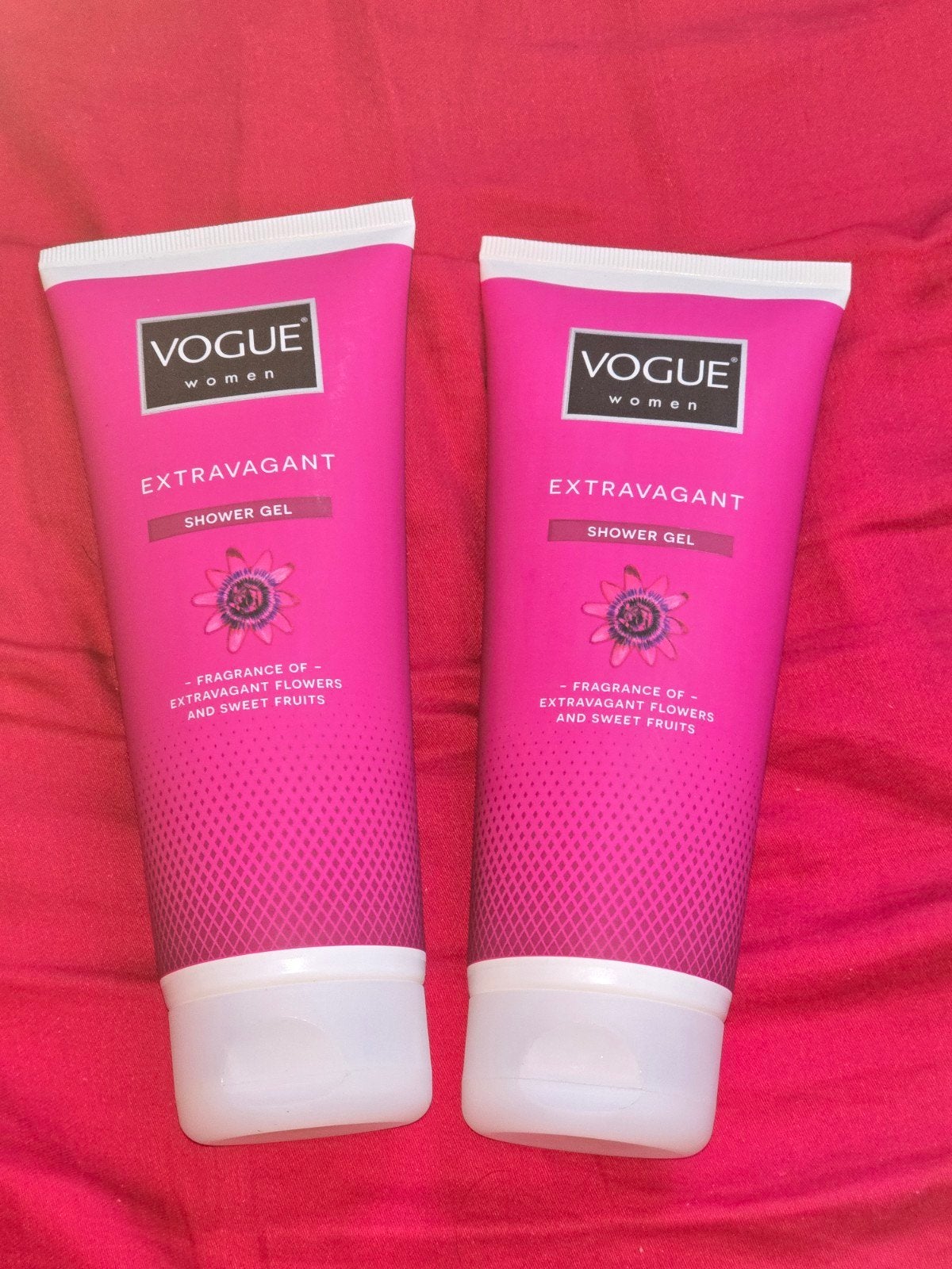 Vogue Women Extravagant Shower Gel - 2 stuks, Ophalen of Verzenden, Nieuw, Bad & Douche