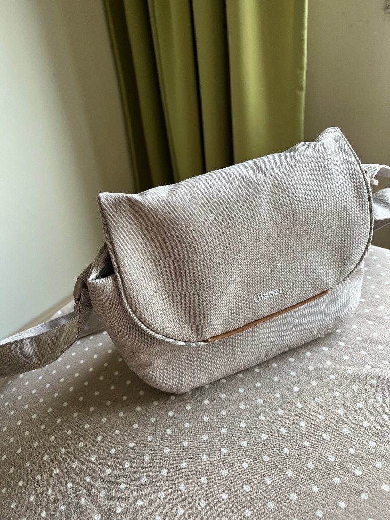 Ulanzi F01 Camera Sling Bag Beige, Overige merken, Nieuw, Ophalen of Verzenden, Zijvakken