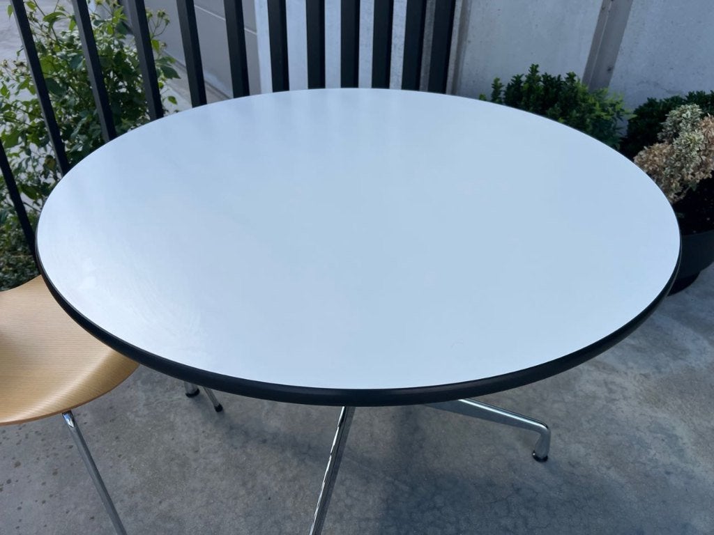 Vitra Eames segmented eettafel, 110 cm, Huis en Inrichting, Overige houtsoorten, Design, Rond, Ophalen of Verzenden