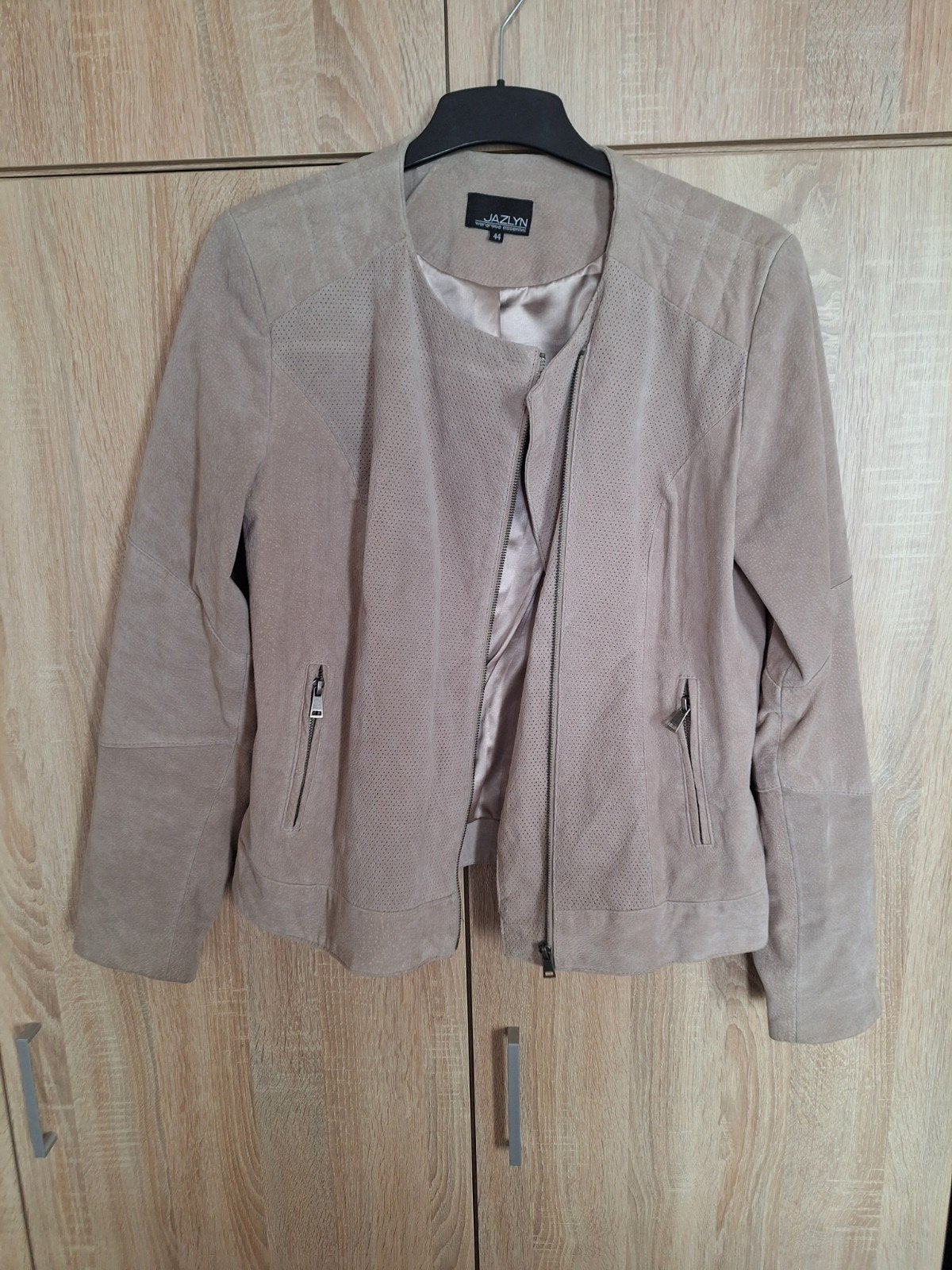 Dames jasje 100% leer suède maat 44, Kleding | Dames, Ophalen of Verzenden, Zo goed als nieuw, Maat 42/44 (L), Beige