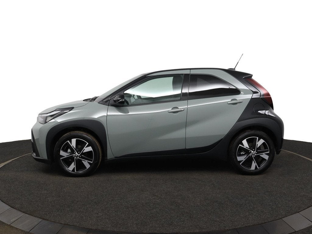 Toyota Aygo X Hybrid 115 pulse | Nieuw! |, Auto's, Toyota, 12 maanden, Stof, Euro 6, 4 stoelen