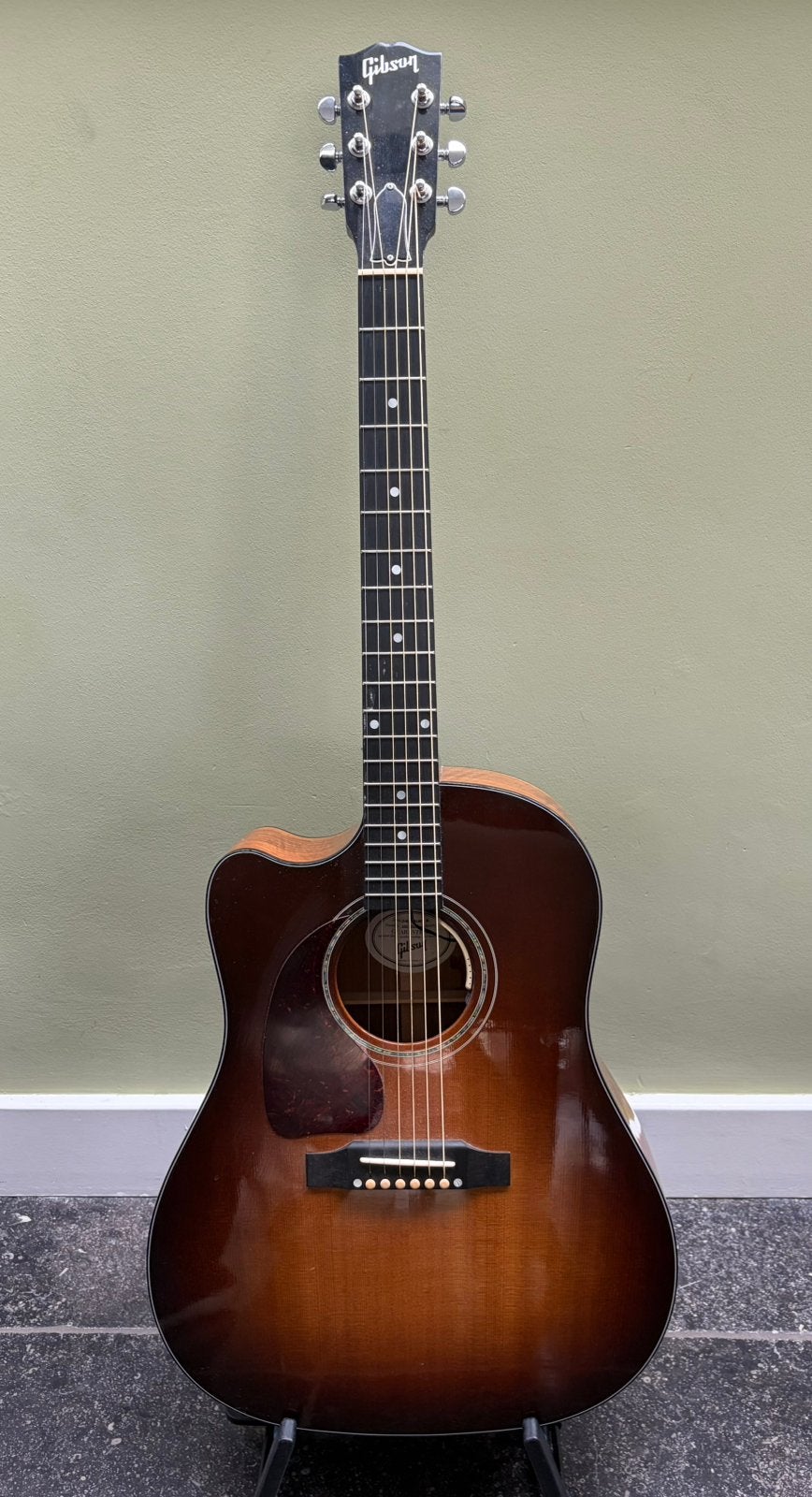 Gibson J45 Walnut M linkshandig, Ophalen, Zo goed als nieuw, Western- of Steelstringgitaar