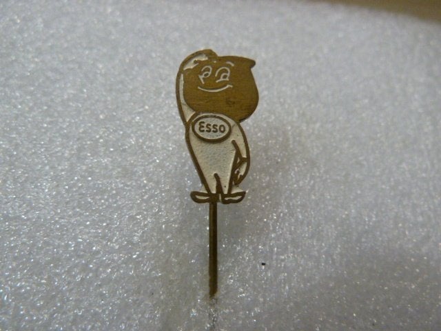Vintage Esso mascotte pin - zeldzaam verzamelobject, Ophalen of Verzenden, Gebruikt, Merk, Speldje of Pin