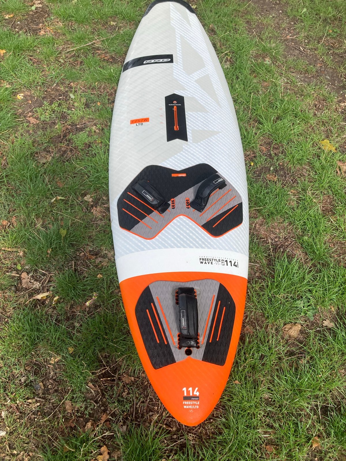 RRD Freestyle Wave LTD 114L V5, carbon noseprotector,, Watersport en Boten, Windsurfen, Ophalen, Gebruikt, Minder dan 250 cm, RRD