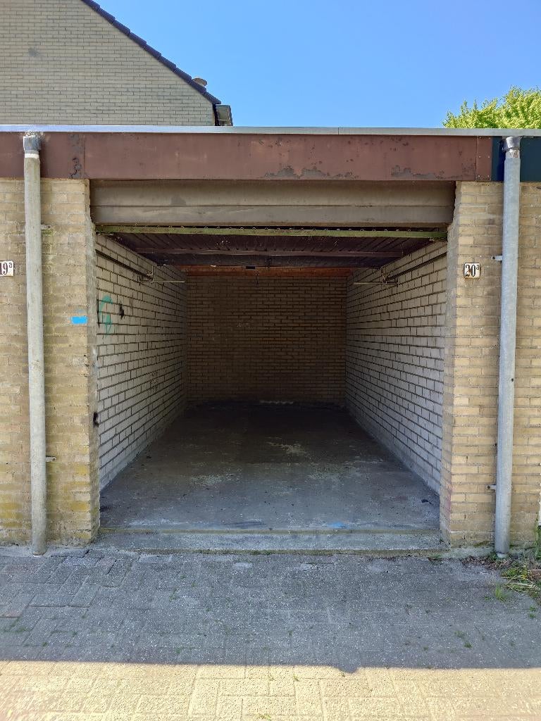 Te huur: garagebox -> opslagruimte, Auto diversen