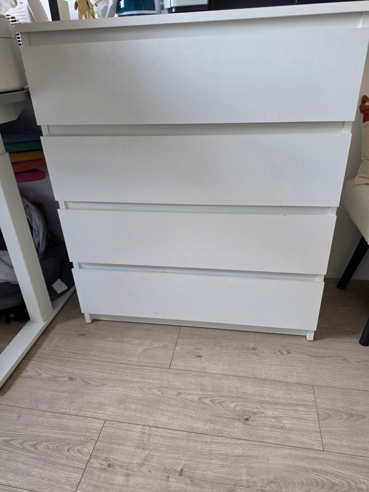 JYSK TANGE Ladekast wit met 4 laden, Huis en Inrichting, Gebruikt, 100 tot 150 cm, 3 of 4 laden, 25 tot 50 cm