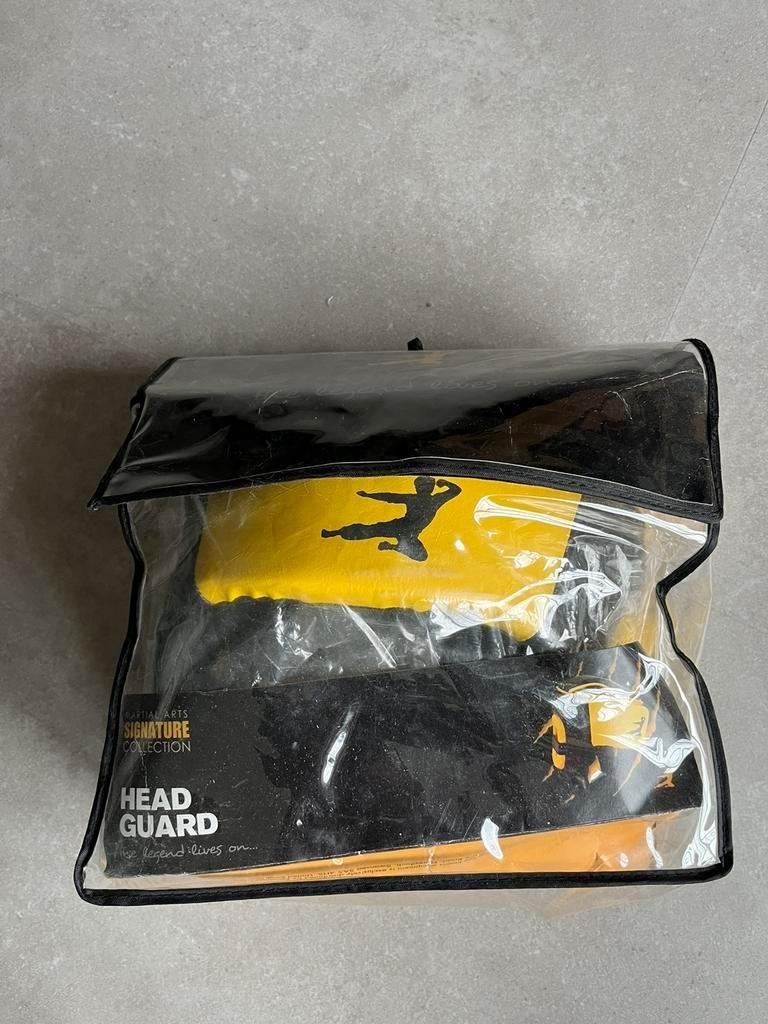 Bruce Lee Signature Head Guard nieuw, Ophalen of Verzenden, Nieuw, Bokshelm