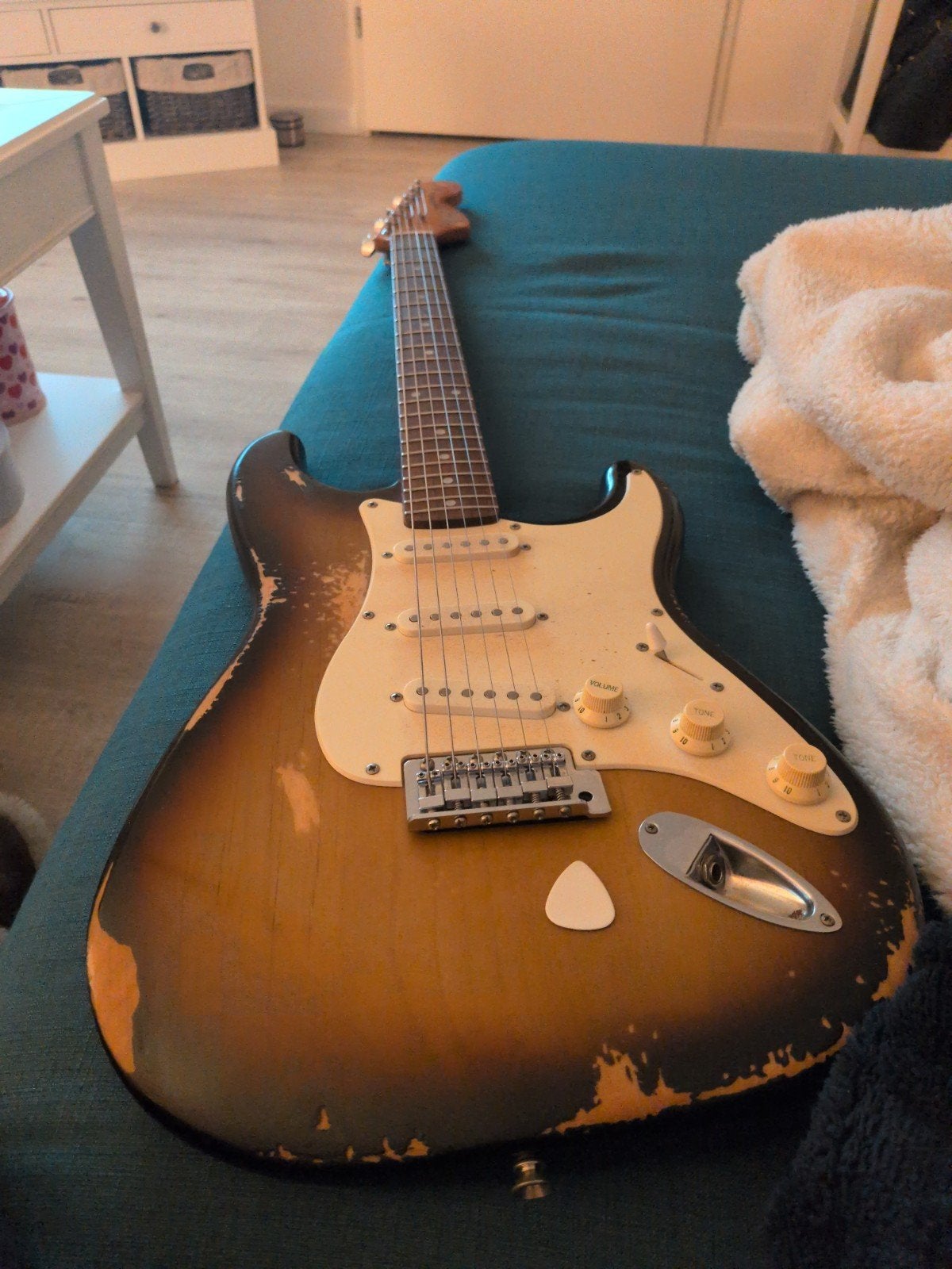 Squier Stratocaster 1999 Relic met Upgrades, Ophalen, Solid body, Fender