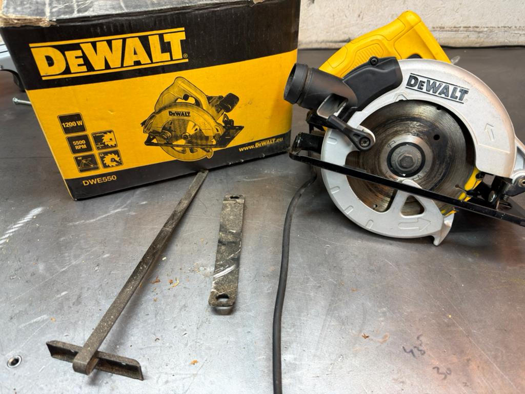 DeWalt DWE550 Cirkelzaag, Cirkelzaag, Nieuw, 600 tot 1200 watt, Ophalen of Verzenden