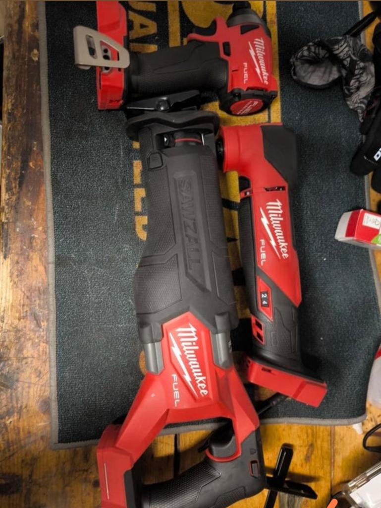 Milwaukee FUEL M18 Set: Slagschroevendraaier, Reciprozaag, M, Ophalen, Nieuw, Reciprozaag, Milwaukee