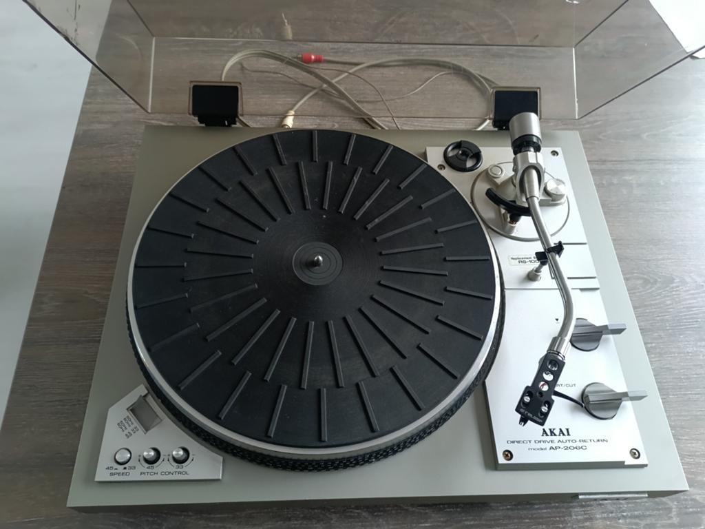Akai AP-206C Direct Drive Platenspeler, Audio, Tv en Foto, Platenspelers, Gebruikt, Pitch-regelaar, Ophalen of Verzenden, Platenspeler