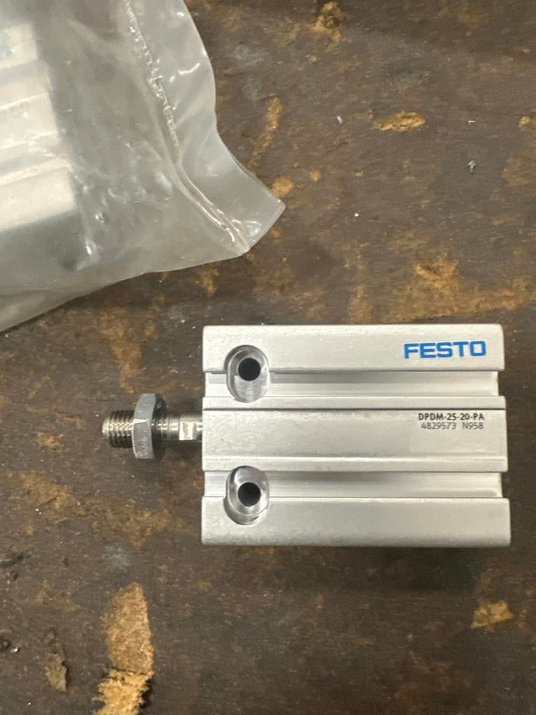 Festo DPDM-25-20-PA Pneumatische Cilinder, Ophalen