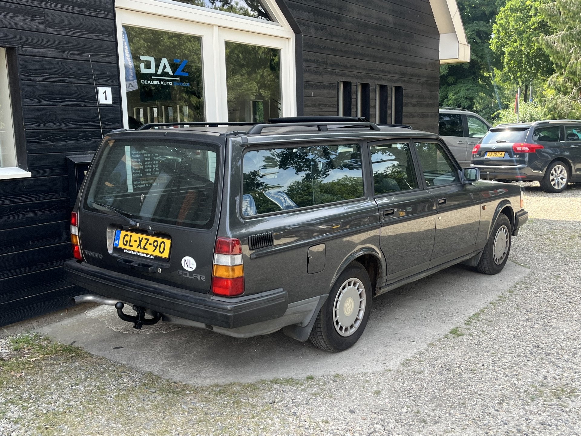 Volvo 240 2.3i Polar Airco/Audio/Lamellen dak/Trekhaak/NAP, Auto's, Origineel Nederlands, Handgeschakeld, Grijs, Volvo