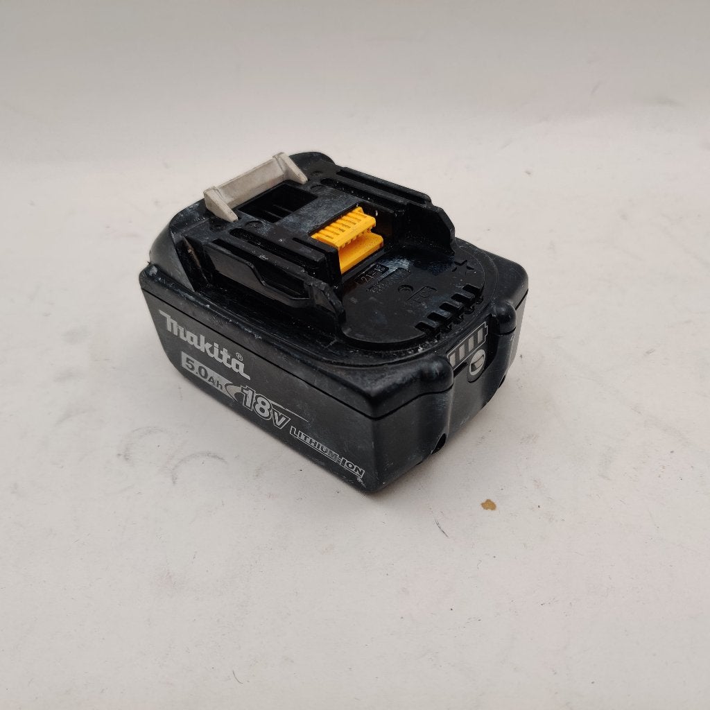 Makita 18V 5.0Ah accu nu voor €44.99, Gebruikt, M, Ophalen of Verzenden, M