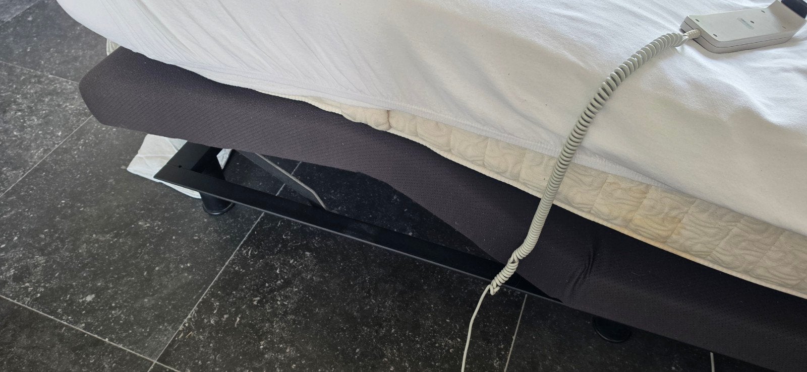 eastborn boxspring electrische met apparte bediening pervksn, Ophalen, Gebruikt, 210 cm, Tweepersoons