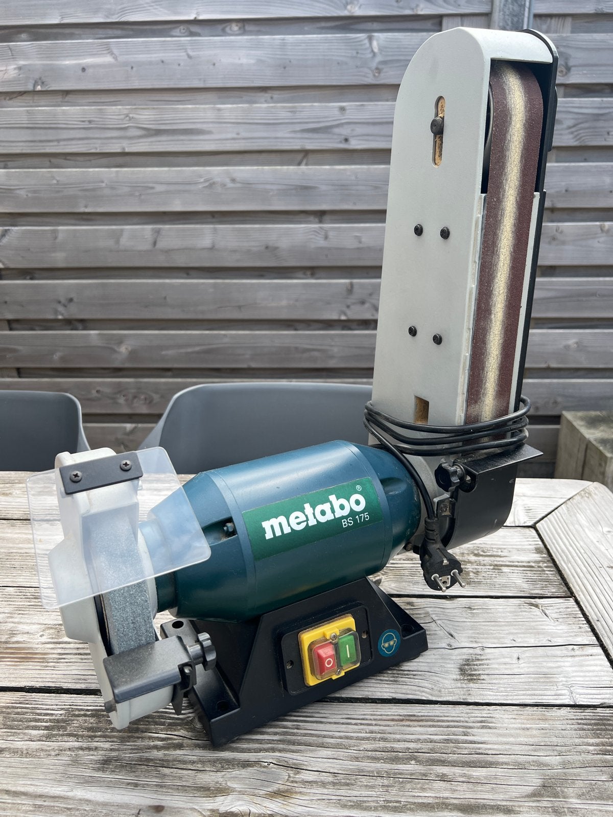 Metabo BS 175 bandschuurmachine met veel schuurbanden, Ophalen, Zo goed als nieuw, Minder dan 600 watt, Bandschuurmachine
