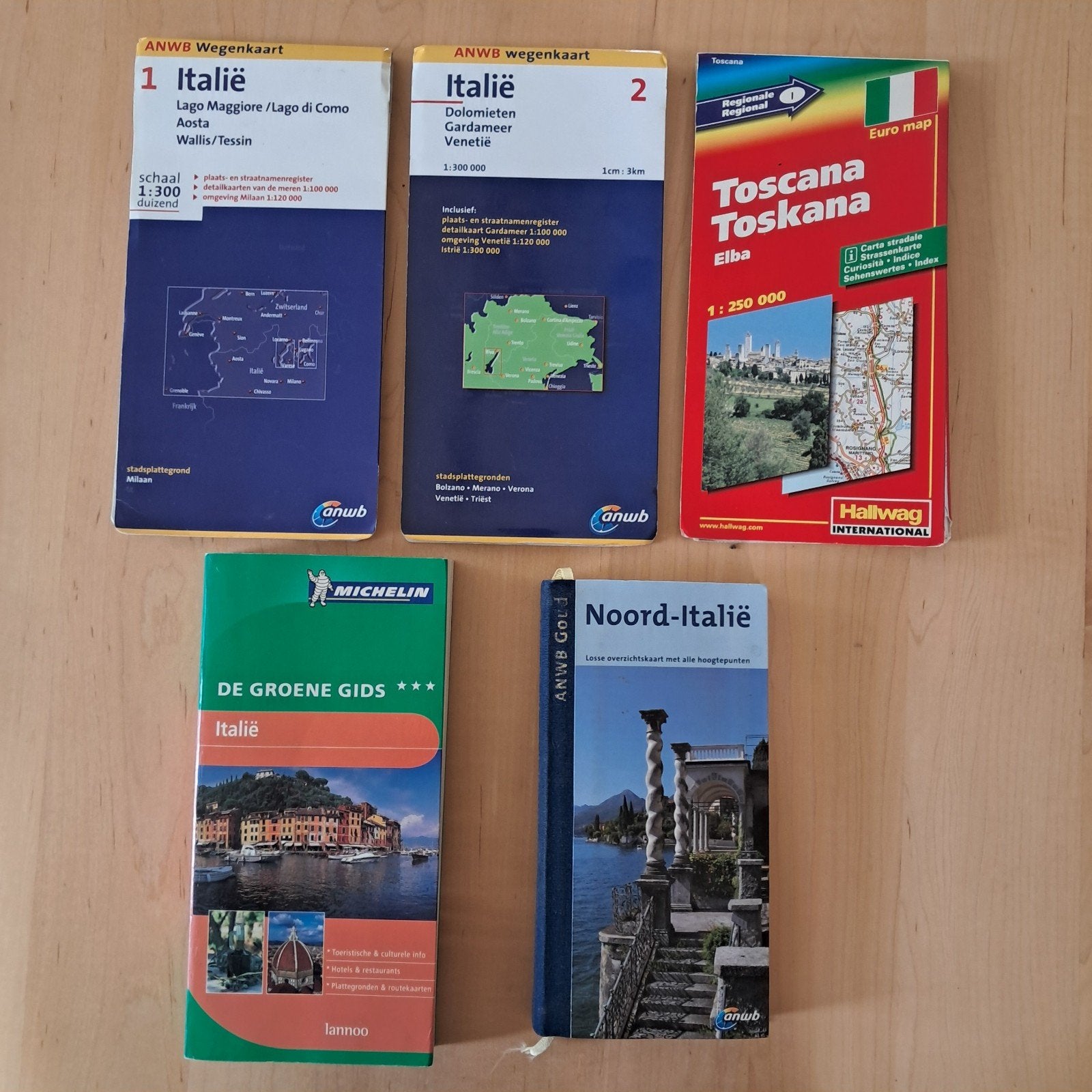 Reisgidsen en wegenkaarten Italië (ANWB, Michelin, Hallwag), Ophalen of Verzenden