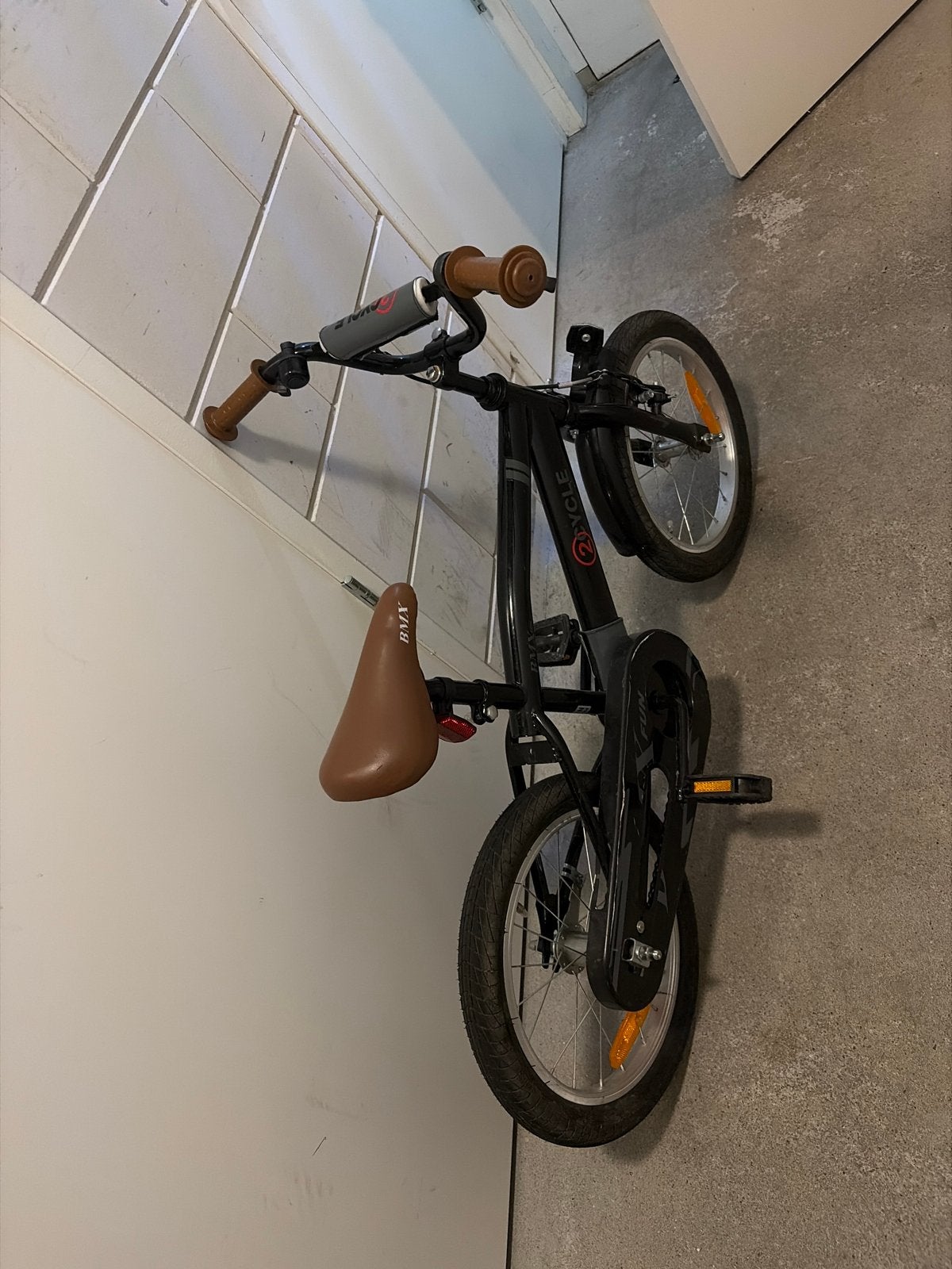Kinderfiets 16 inch - Zwart - In prima staat, Ophalen, Zo goed als nieuw, 16 tot 20 inch