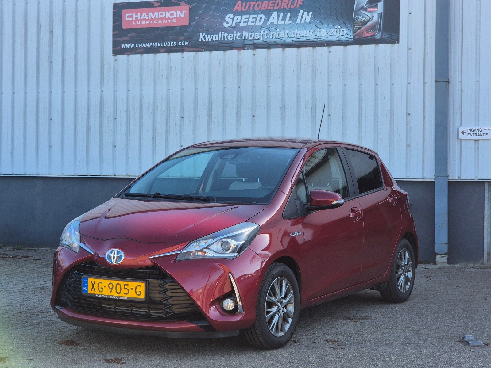 Toyota Yaris 1.5 Hybrid Automaat Keyless INCL. GARANTIE, 40 €/maand, 4 cilinders, Origineel Nederlands, Bedrijf