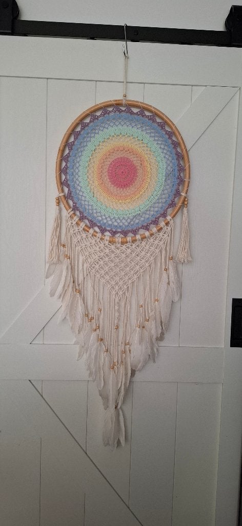 Grote Regenboog Dromenvanger 125 cm Pastel Macramé, Huis en Inrichting, Woonaccessoires | Wanddecoraties, Hout, Meerkleurig, Onbekend