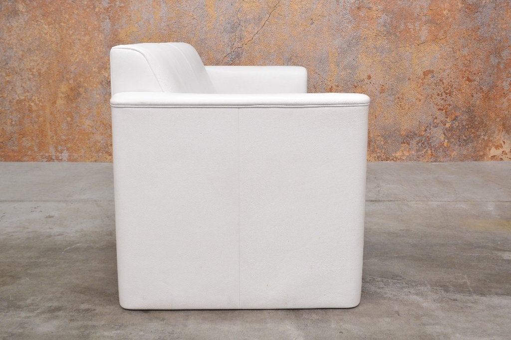 In zeer goede staat witte leren designbank van Jori, 75 tot 100 cm, Ophalen of Verzenden, Minder dan 150 cm, Jori