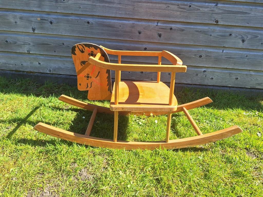 Ouderwets houten hobbelpaard met zitje, Ophalen, Gebruikt, Jongen of Meisje