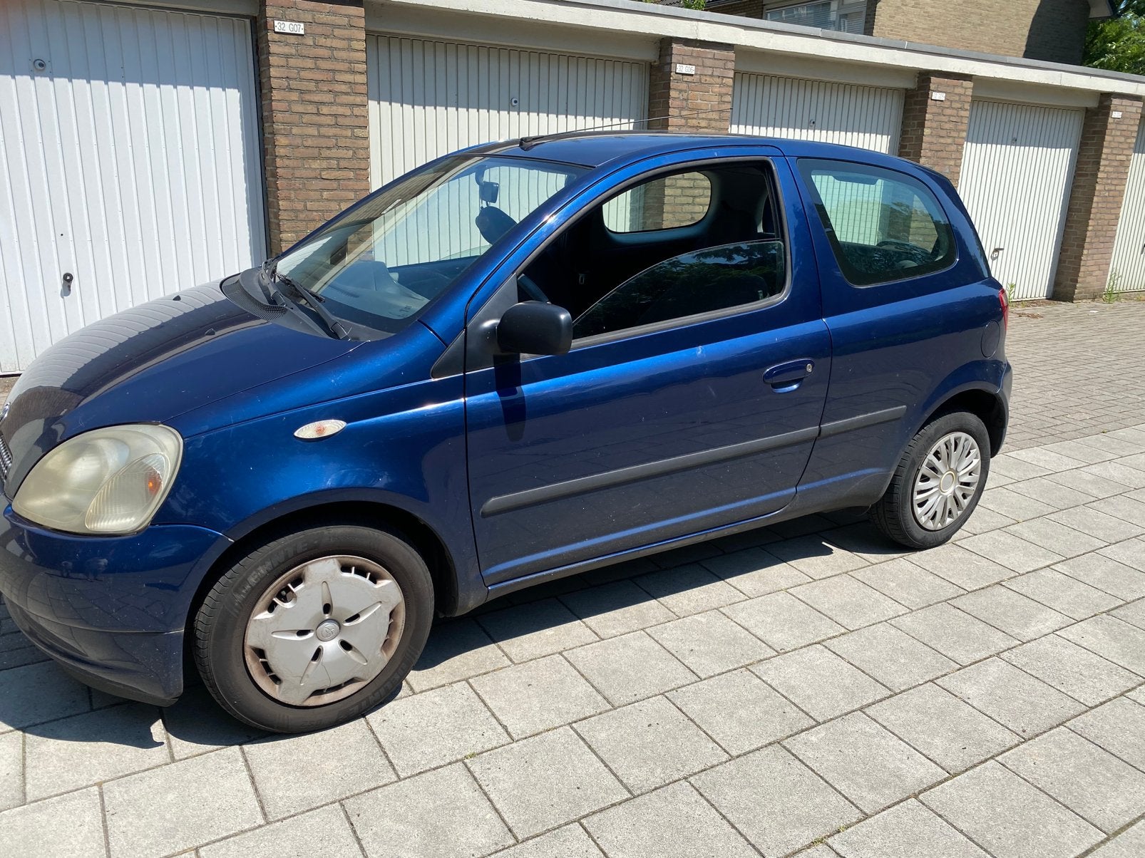 Toyota Yaris 1.3 16V 3DR Linea Luna 2003 Blauw, Auto's, Toyota, Particulier, Yaris, Benzine, B, Hatchback, Handgeschakeld, Origineel Nederlands
