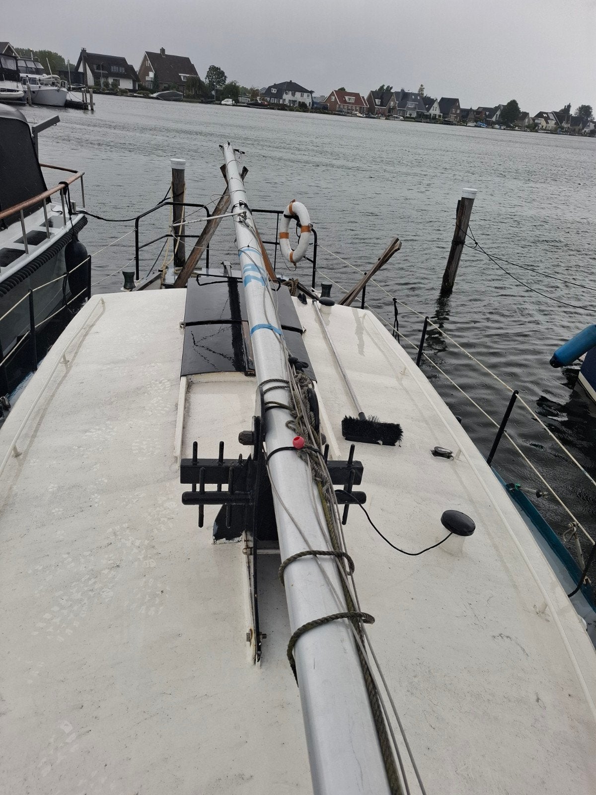 aluminium mast 7,5 m. incl verstaging en zeilen, Ophalen, Gebruikt, Minder dan 15 m²