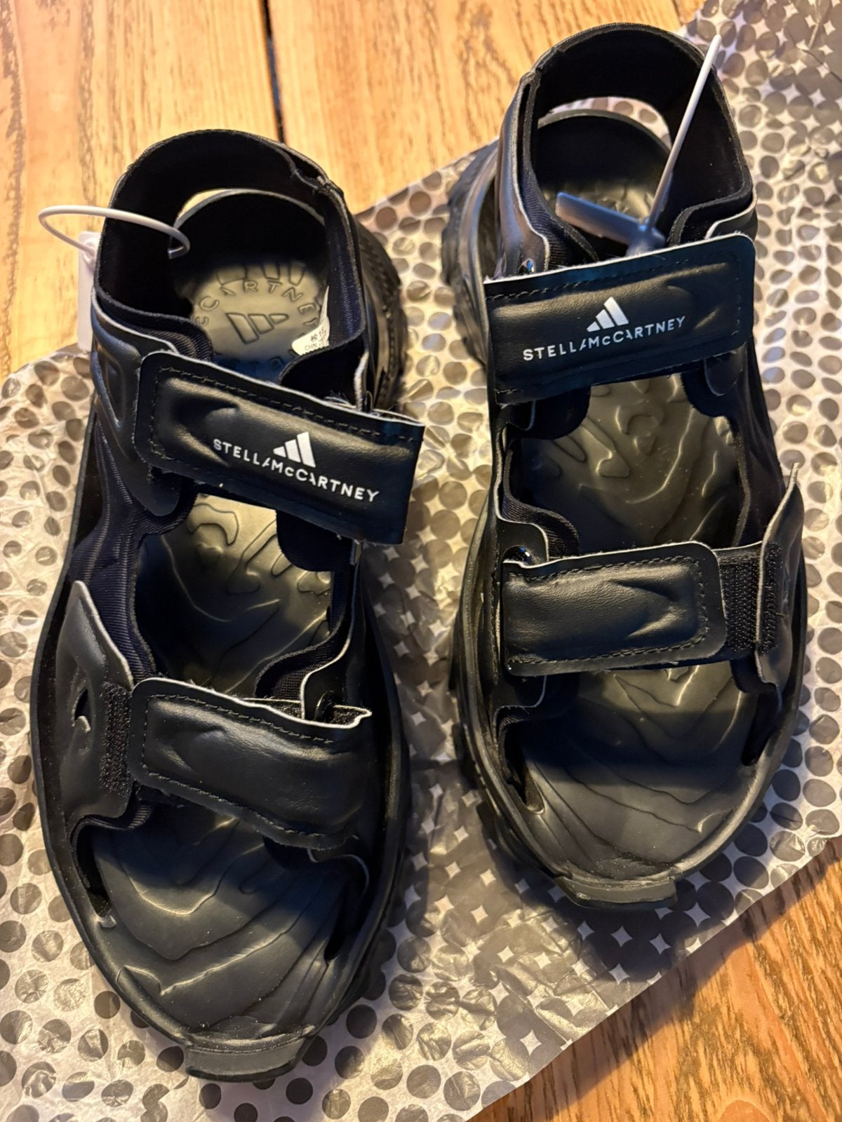 Hike sandalen van Stella McCartney Adidas UK mt 5/38, Zwart, Zo goed als nieuw, Sandalen of Muiltjes, Ophalen of Verzenden