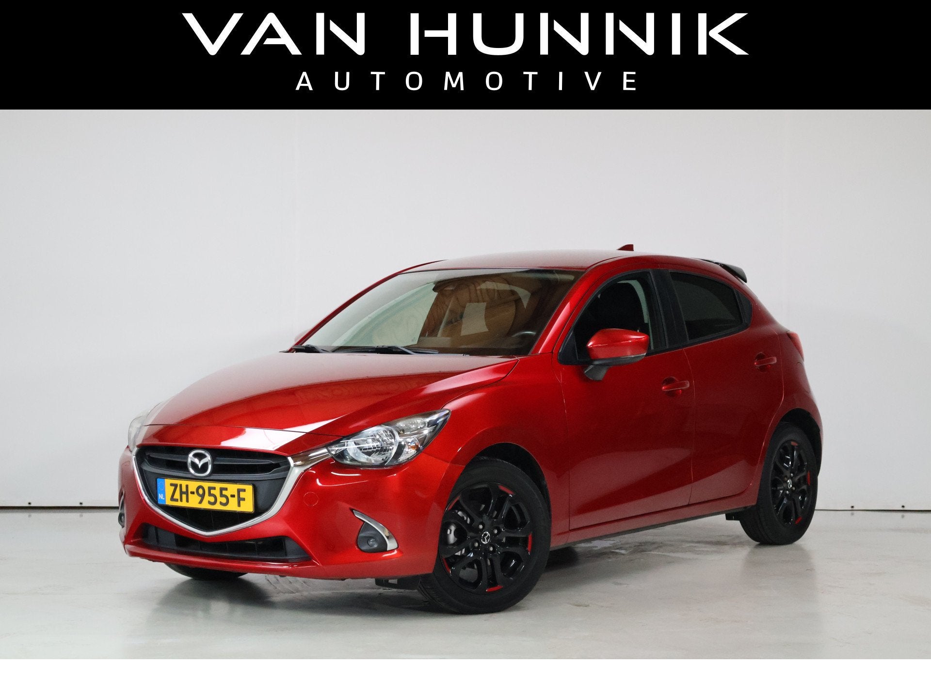 Mazda 2 1.5 SA-G Sport Selected | Camera | Carplay | Dealer, Voorwielaandrijving, Start-stop-systeem, Stof, Origineel Nederlands