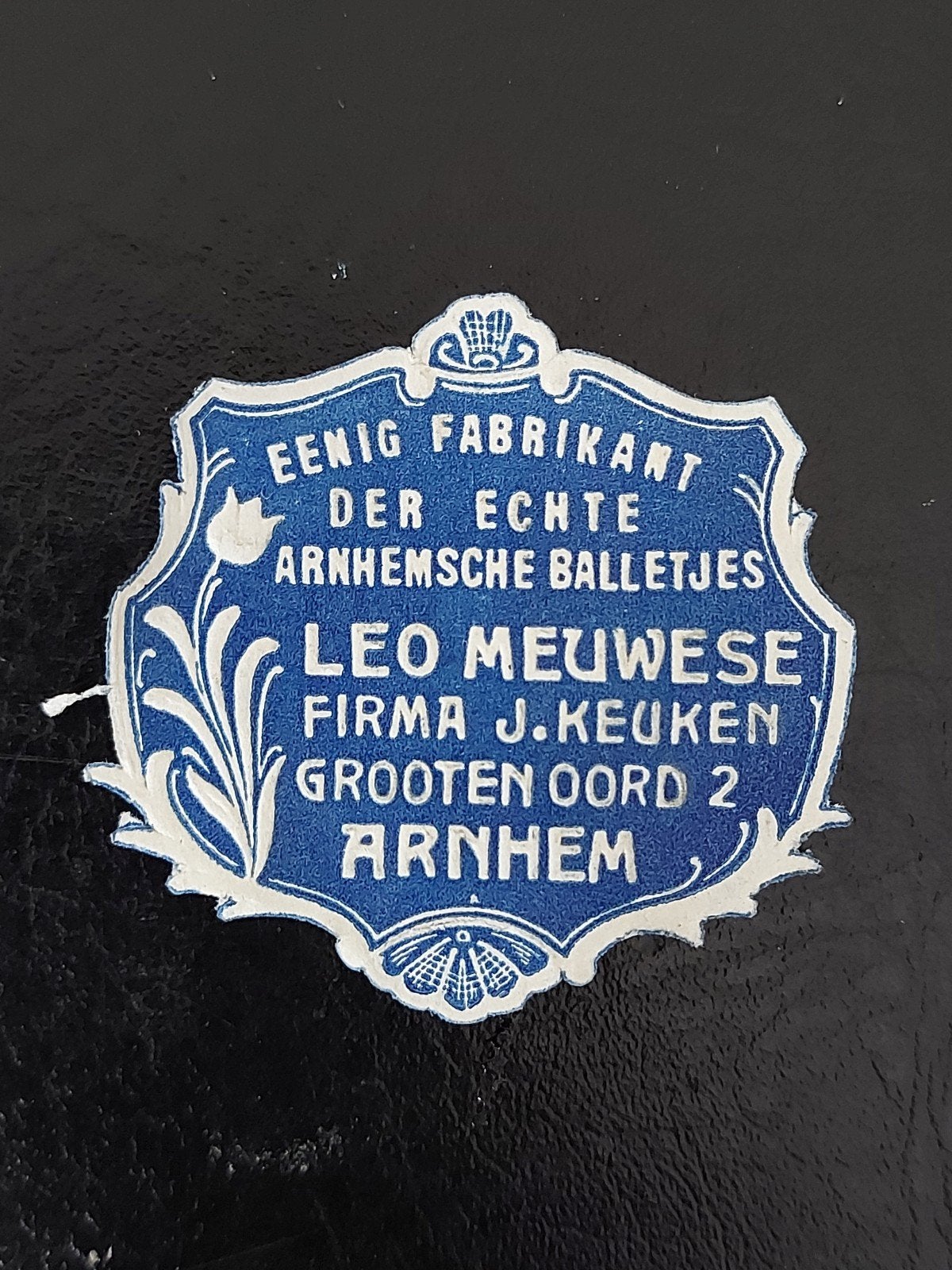 Sluitzegel Echte Arnhemsche Balletjes Leo Meuwese Arnhem, Ophalen of Verzenden, Overige typen