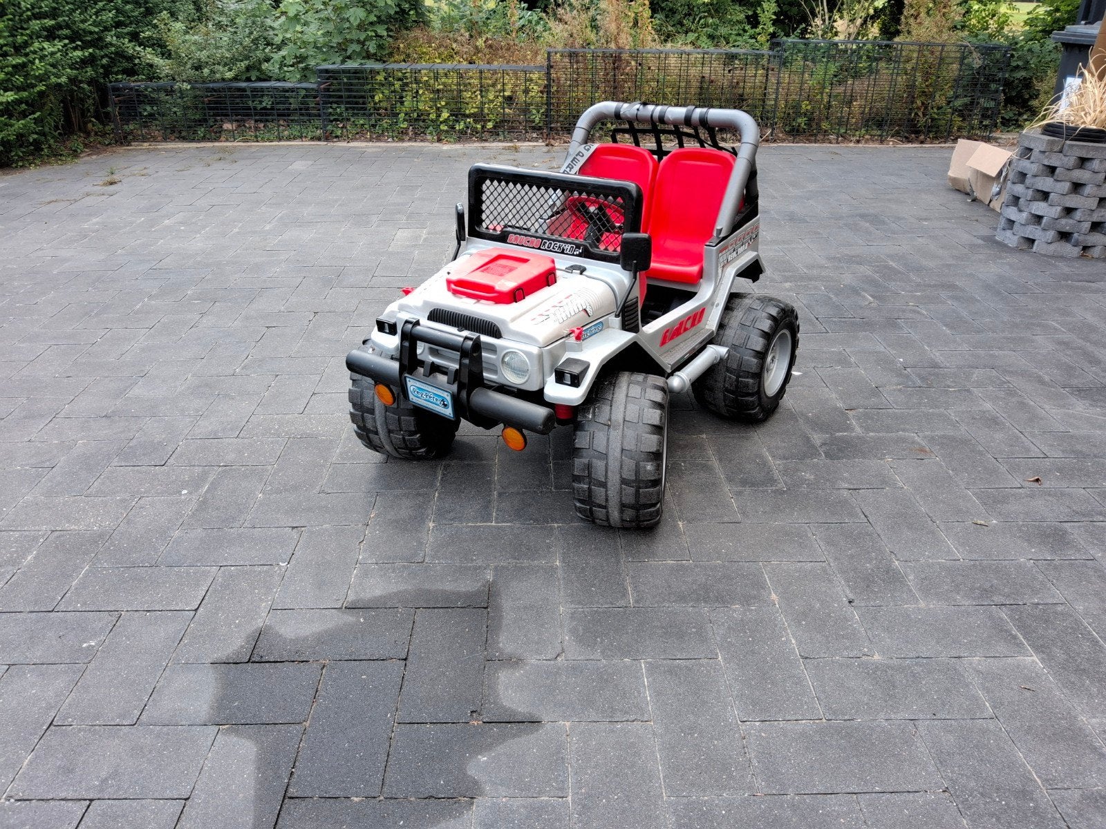 Elektrische kinder jeep 2 persoons, Ophalen, Gebruikt