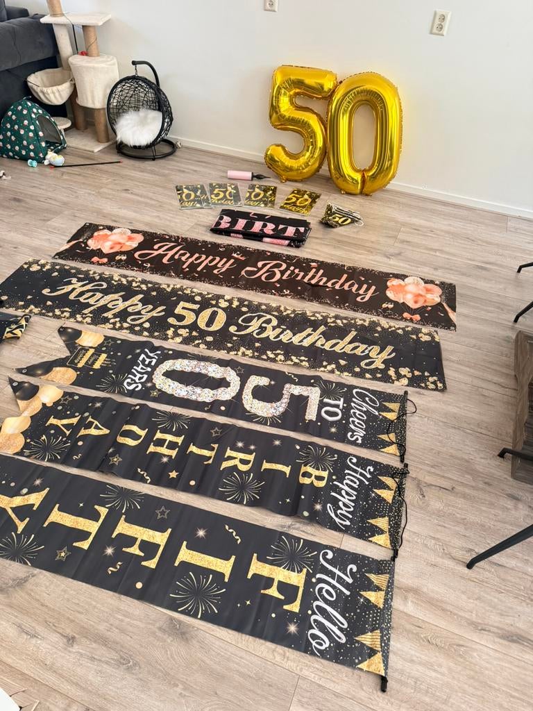 Versieringen 50 jaar, Ophalen, Zo goed als nieuw