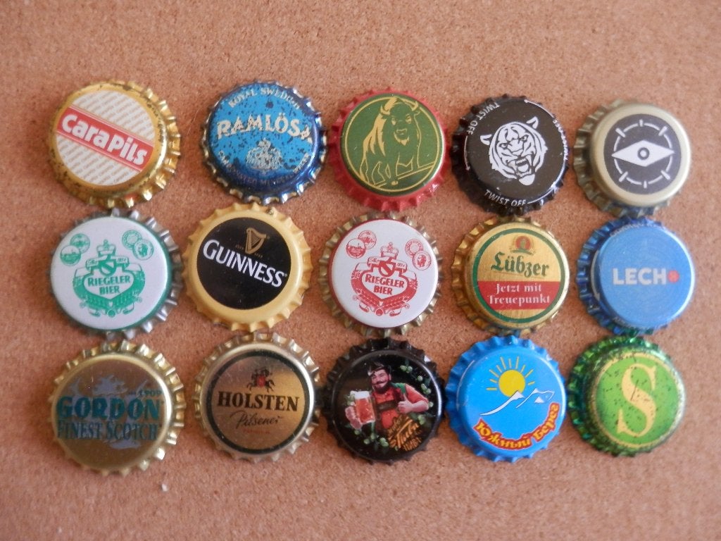 15 kroonkurken bier wereld, Ophalen of Verzenden, Zo goed als nieuw, Overige typen, Overige merken