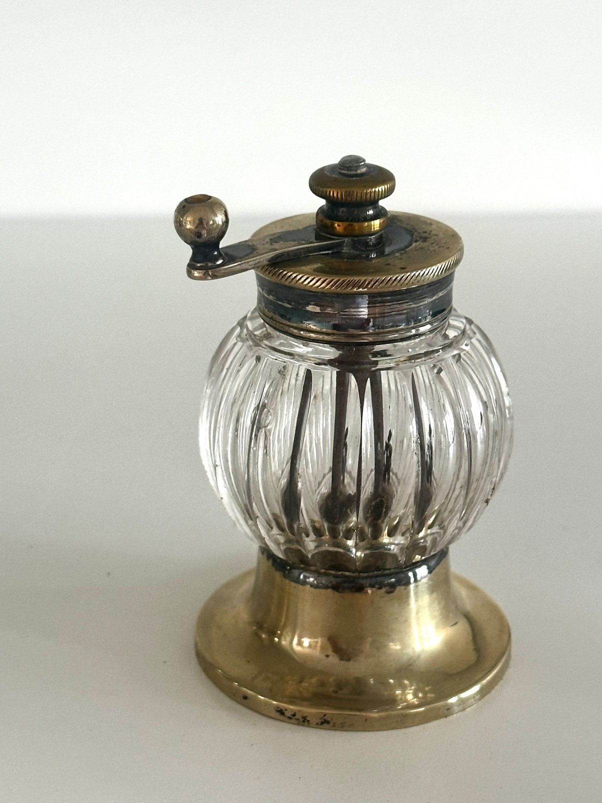 Antieke pepermolen Peugeot Frères, zeldzaam verzamelobject, Antiek en Kunst, Antiek | Keukenbenodigdheden, Ophalen of Verzenden