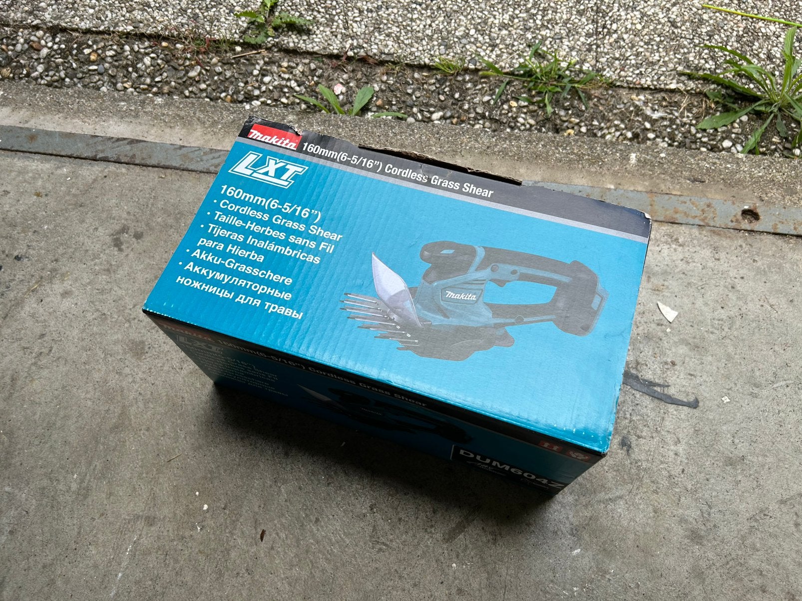 Makita DUM604Z, Ophalen of Verzenden, Zo goed als nieuw, 10 tot 30 cm, Accu