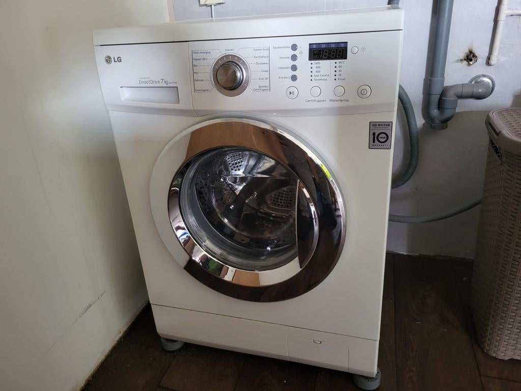 LG Wasmachine in zeer goede staat, Ophalen, Zo goed als nieuw, Voorlader, 85 tot 90 cm