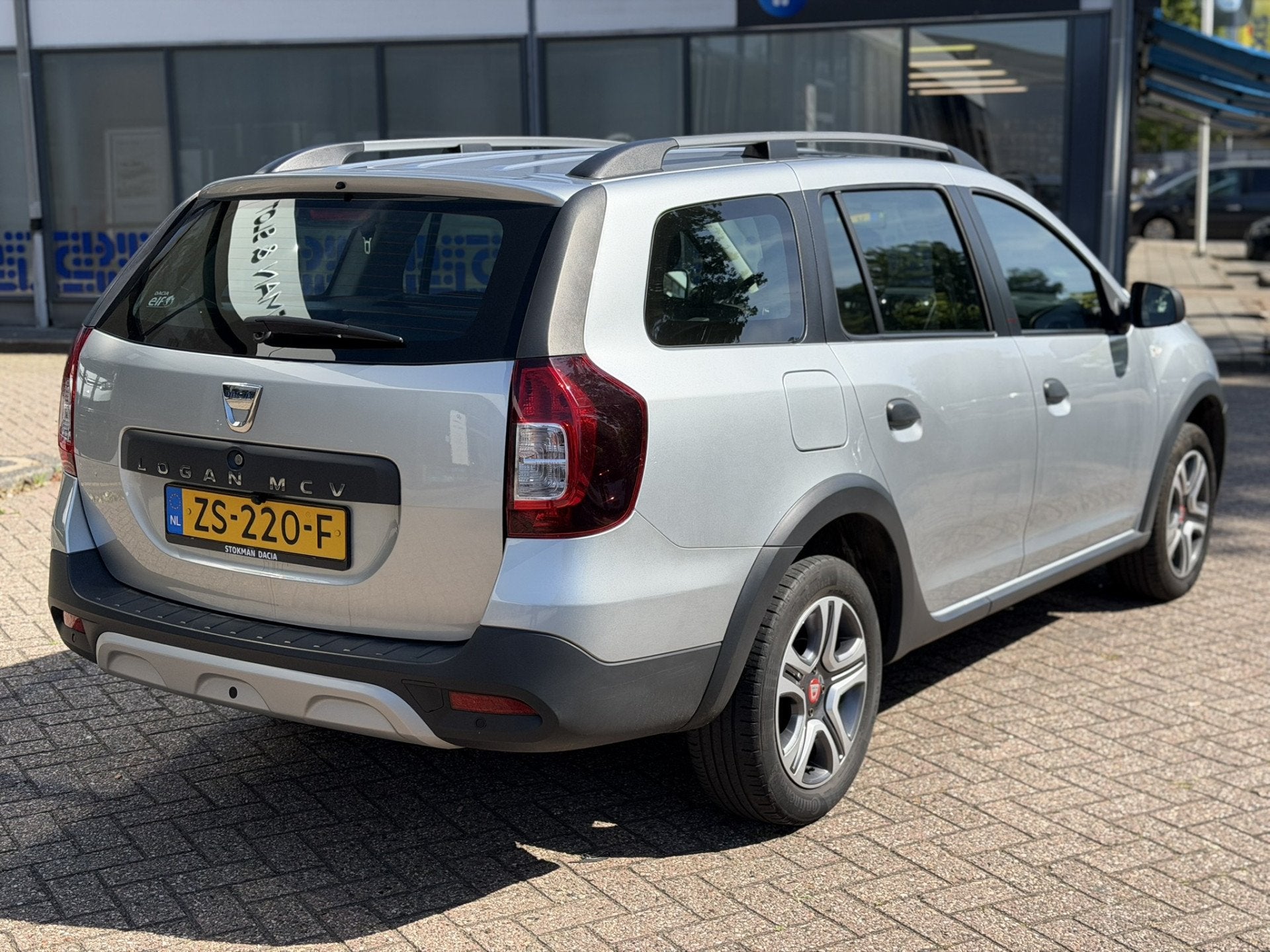 Dacia Logan MCV 0.9 TCe Tech Road (bj 2019), Voorwielaandrijving, Stof, Gebruikt, Origineel Nederlands