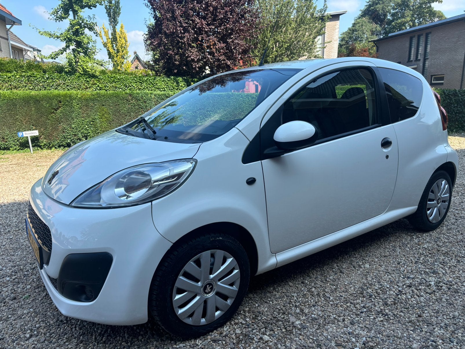 Peugeot 107 1.0 12V E-vti 68PK 3DR 2013, Voorwielaandrijving, Bedrijf, Handgeschakeld, 3 cilinders
