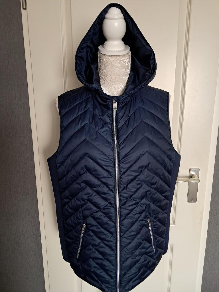 Bodywarmer street one  Kleur : Blauw Maat : 42 NIEUW, Kleding | Dames, Bodywarmers, Blauw, Nieuw, Ophalen of Verzenden, Maat 42/44 (L)