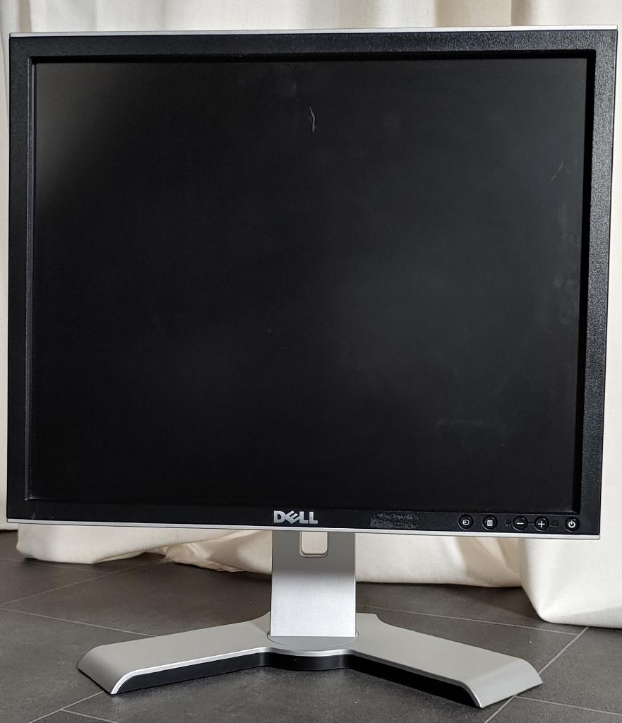 DELL 1908FPt monitor, Computers en Software, Monitoren, Zo goed als nieuw, 61 t/m 100 Hz, DVI, VGA, In hoogte verstelbaar, Draaibaar