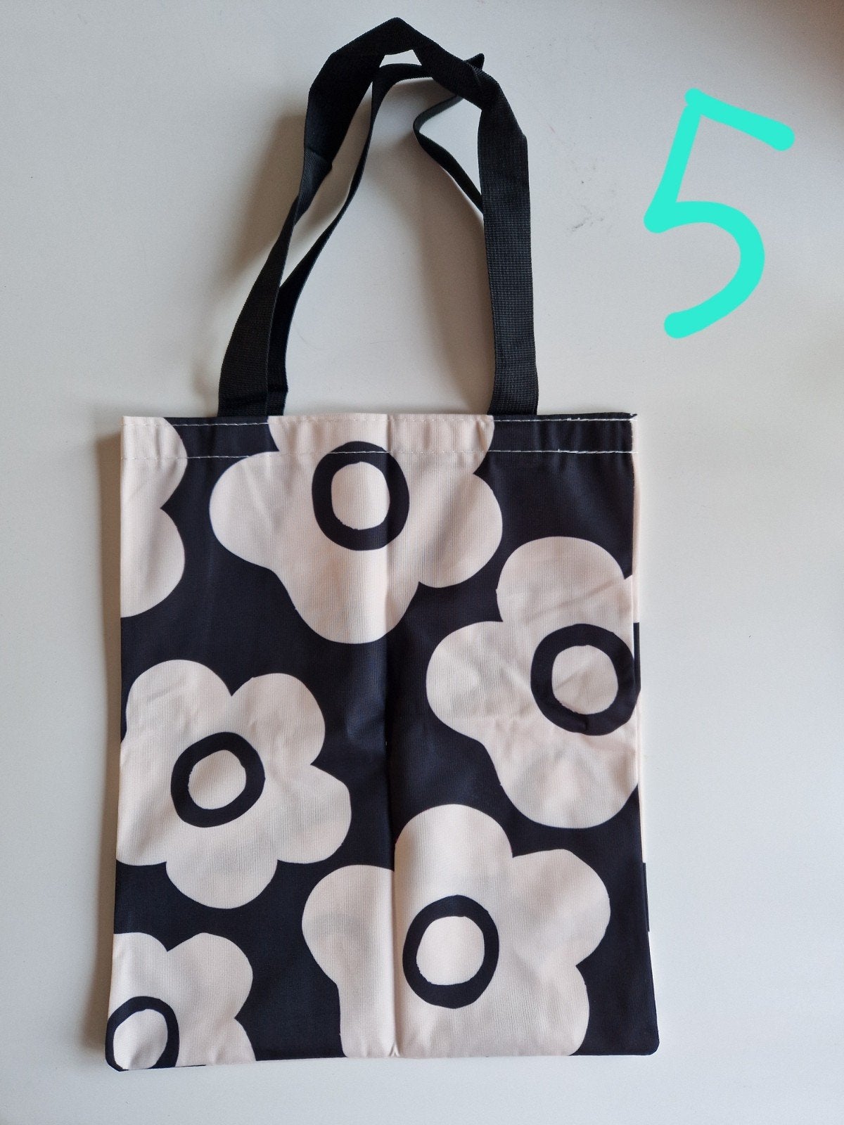 Nieuwe  zwart/ witte tas  BLOEMEN tas shopper, Ophalen of Verzenden, Nieuw, Zwart, Shopper