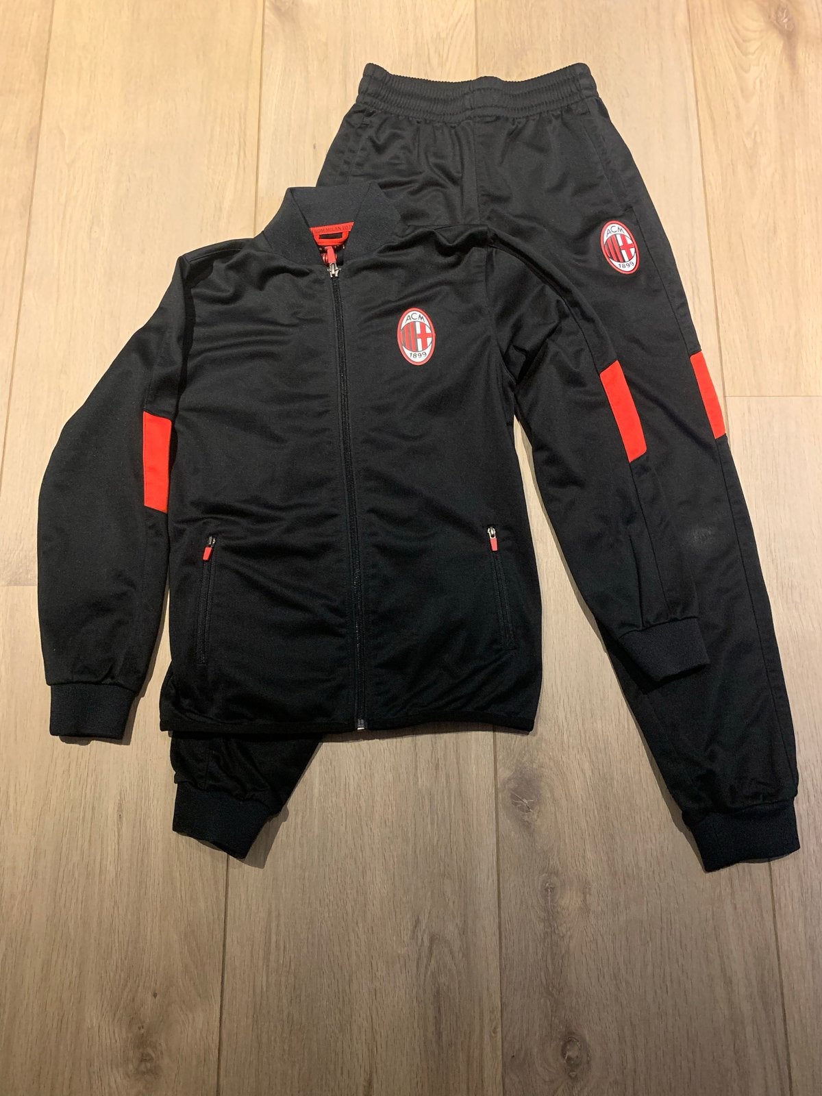 Diverse Kinderkleding Bundel: Trainingspak, T-shirts, Jeans, Kinderen en Baby's, Ophalen of Verzenden, Gebruikt, Jongen