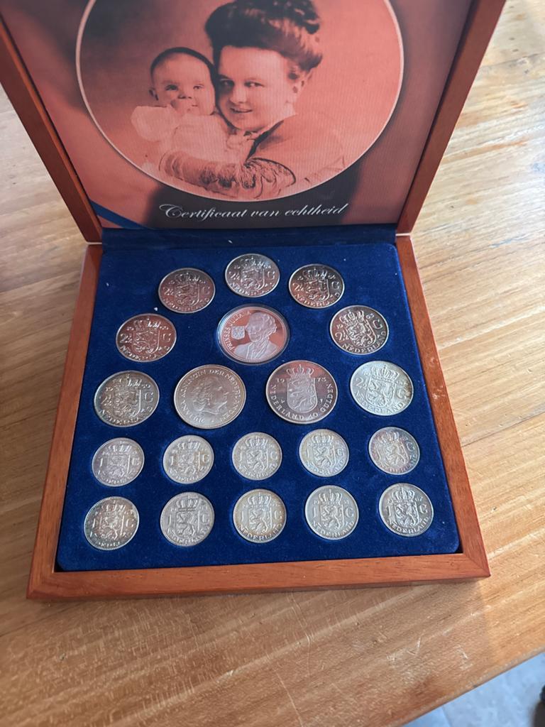 Zilverschat Juliana: Uniek verzamelobject KNM, Ophalen, Koningin Juliana, Setje, Zilver