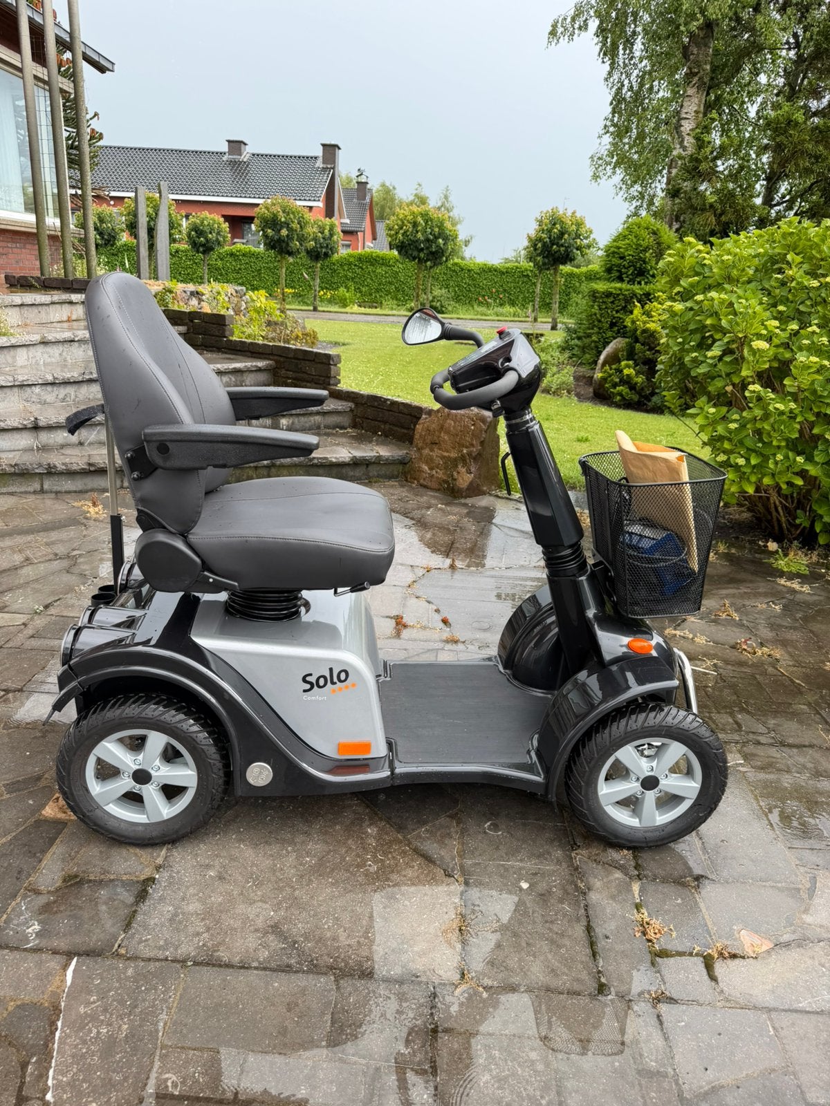 Scootmobiel life mobility solo 4 in nieuwe staat, Ophalen of Verzenden, Zo goed als nieuw, Elektrische rolstoel
