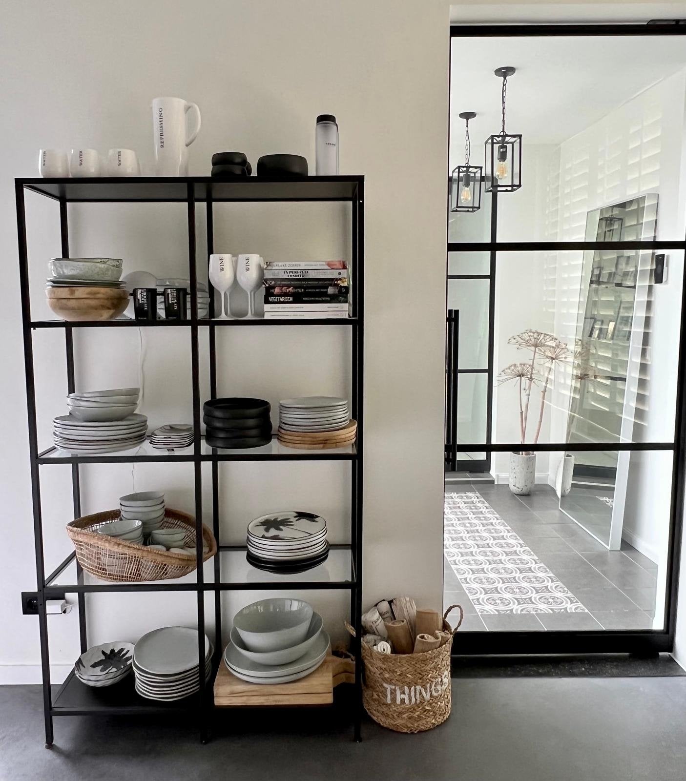 Ikea Vittsjö metalen rek met glazen planken, Ophalen, Zo goed als nieuw