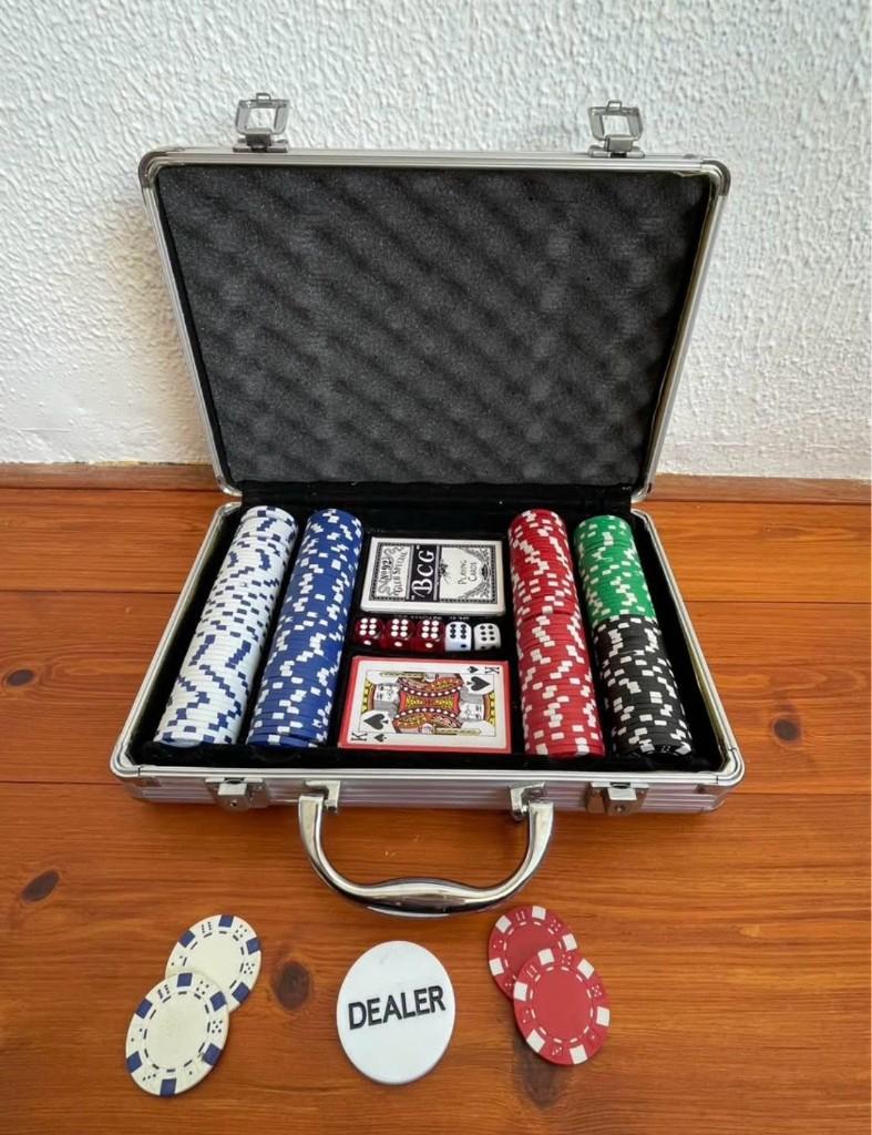 Pokerset in koffer, Hobby en Vrije tijd, Ophalen, Gebruikt