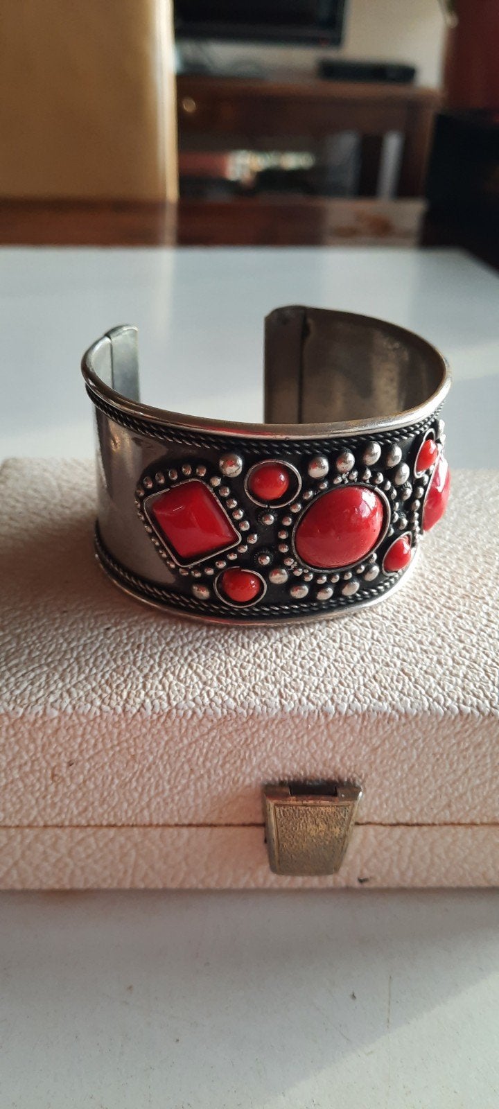 Oude etnische armband,Kuchi Afghanistan, Overige materialen, Gebruikt, Ophalen of Verzenden, Met edelsteen