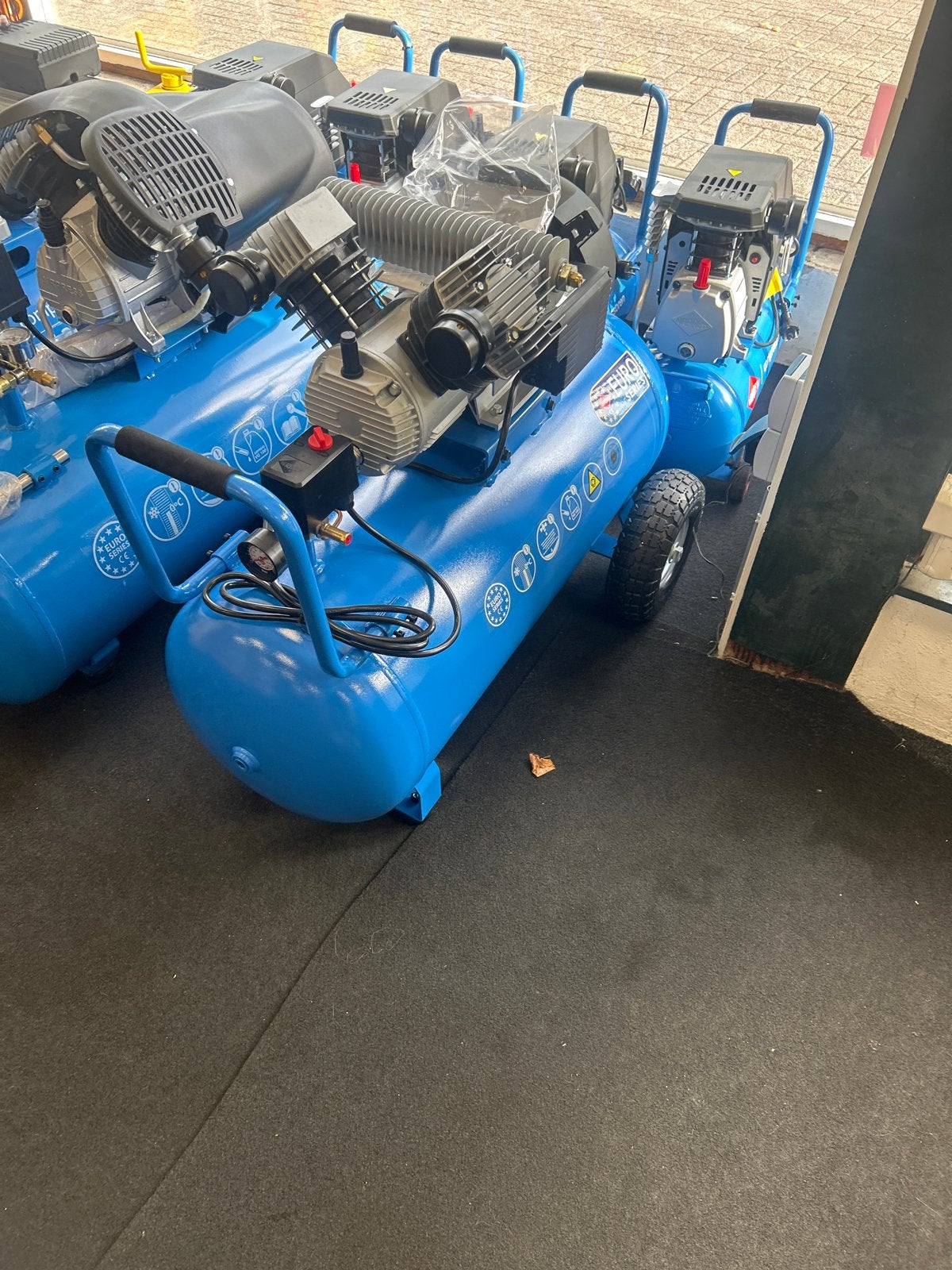 Diverse Airpress Compressoren - Nieuw in Doos, Ophalen, 6 tot 10 bar, Nieuw, 25 tot 100 liter